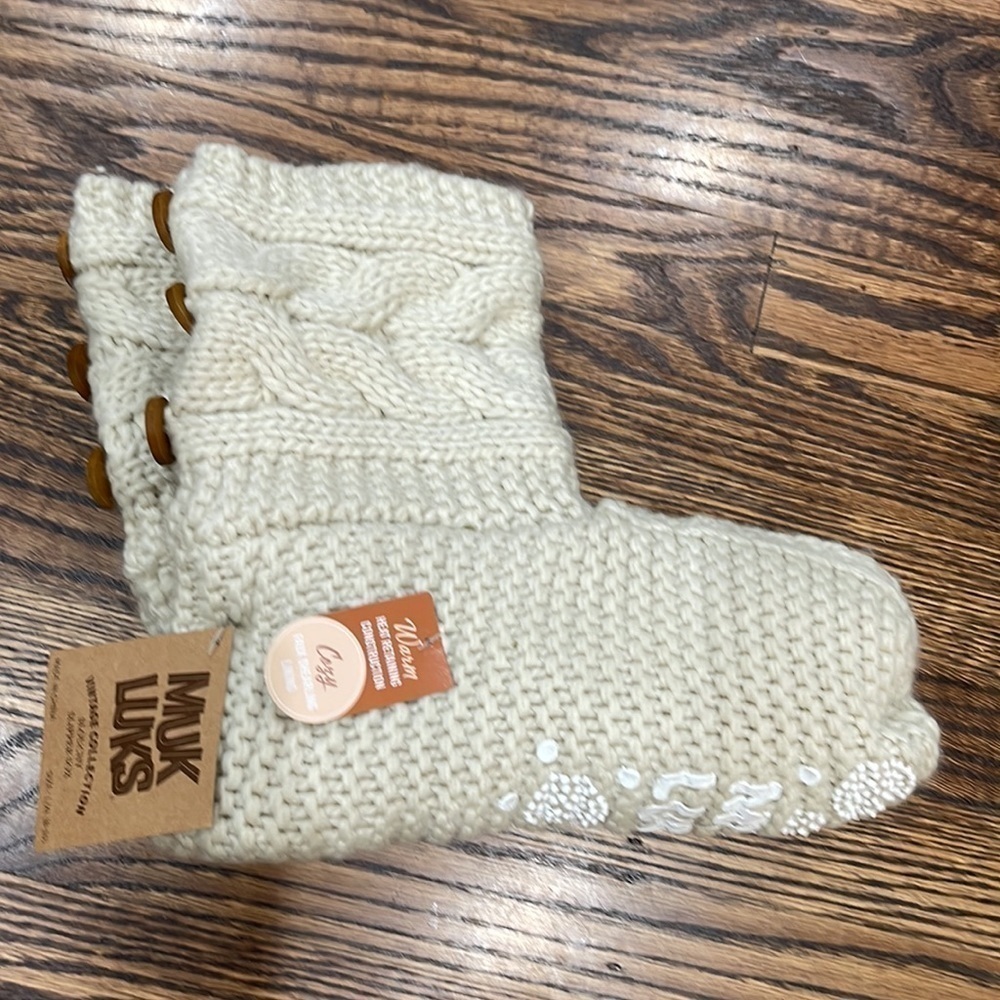 NWT Muk Luks Slouchy Cable Knit Slipper Socks Faux Shearling Lined SZ L 8-10